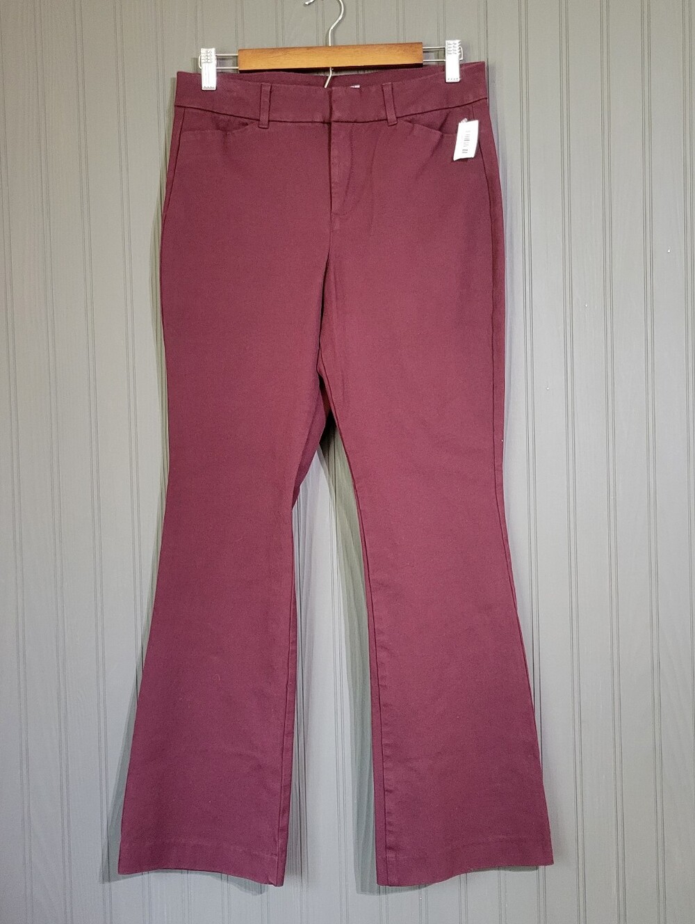NWT Old Navy Pants High-Rise Pixie Flare Leg Secret Smooth Pocket Red Women's 10